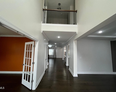 513 Acerno Drive - Photo Thumbnail 3