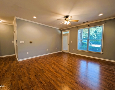 113 Fountain Springs Road - Photo Thumbnail 2