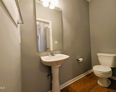 113 Fountain Springs Road - Photo Thumbnail 7