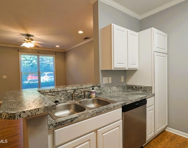 113 Fountain Springs Road - Photo Thumbnail 5