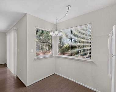 3312 Thomas Kincheon St - Photo Thumbnail 13