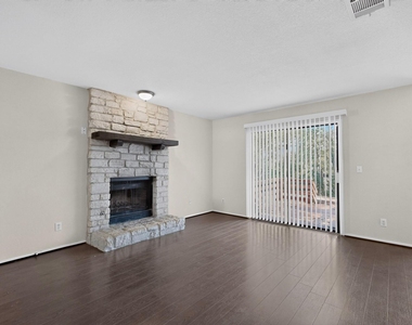 3312 Thomas Kincheon St - Photo Thumbnail 8