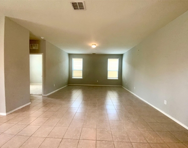 231 Elderberry - Photo Thumbnail 6
