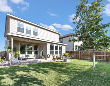 16004 Cessida St - Photo Thumbnail 2