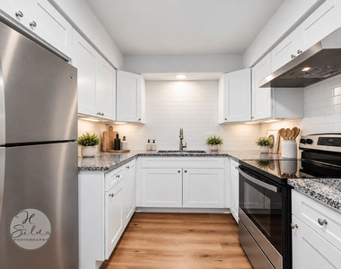 15 Arrowhead Drive - Photo Thumbnail 5