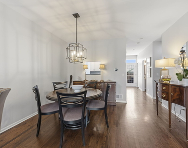 231 N West Street - Photo Thumbnail 9
