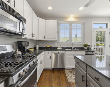 231 N West Street - Photo Thumbnail 6