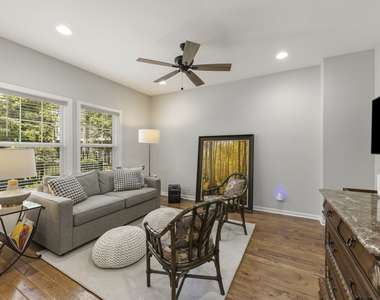 231 N West Street - Photo Thumbnail 2
