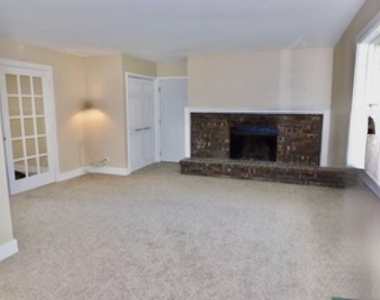 1019 Stratford Circle - Photo Thumbnail 4
