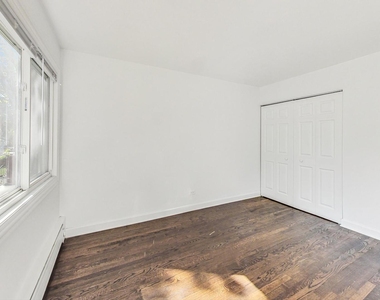 6000 N Winthrop Avenue - Photo Thumbnail 12