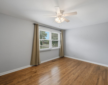 902 N Rohlwing Road - Photo Thumbnail 21