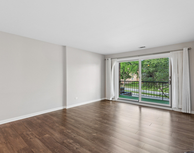 7510 Farmingdale Drive - Photo Thumbnail 4