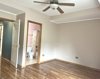1005 Singer Avenue - Photo Thumbnail 9