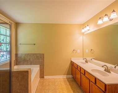67 Nashport Lane - Photo Thumbnail 10