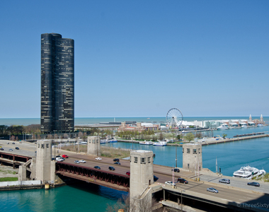 450 E Waterside Drive - Photo Thumbnail 7