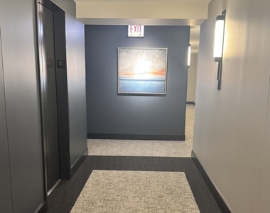 450 E Waterside Drive - Photo Thumbnail 19