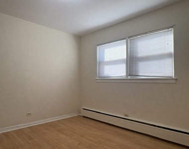 6834 W Diversey Avenue - Photo Thumbnail 10