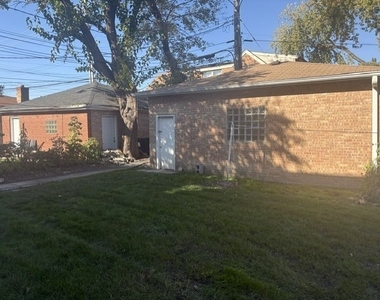 6834 W Diversey Avenue - Photo Thumbnail 13