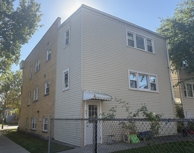 6834 W Diversey Avenue - Photo Thumbnail 12