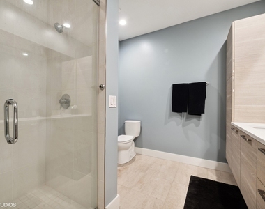 1116 W Adams Street - Photo Thumbnail 14