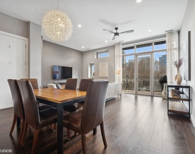1116 W Adams Street - Photo Thumbnail 6