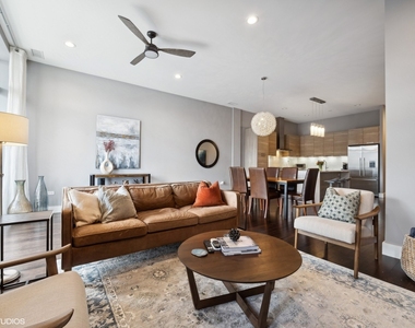 1116 W Adams Street - Photo Thumbnail 7