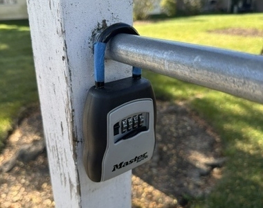 303 Newport Lane - Photo Thumbnail 16