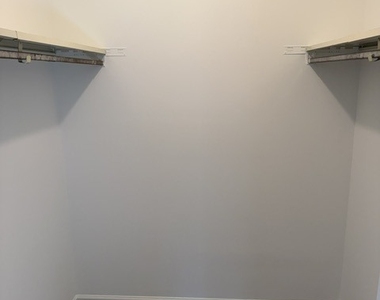 303 Newport Lane - Photo Thumbnail 8