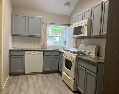 343 Elder Vista Drive - Photo Thumbnail 9
