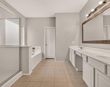 2914 Aspen Park Lane - Photo Thumbnail 23