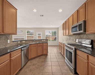 2914 Aspen Park Lane - Photo Thumbnail 15