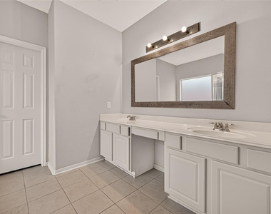 2914 Aspen Park Lane - Photo Thumbnail 22