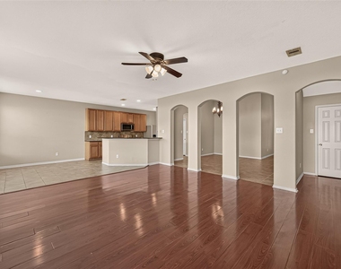 2914 Aspen Park Lane - Photo Thumbnail 11