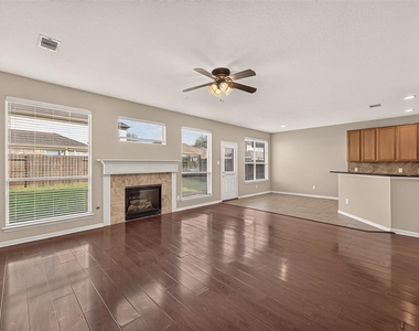 2914 Aspen Park Lane - Photo Thumbnail 10