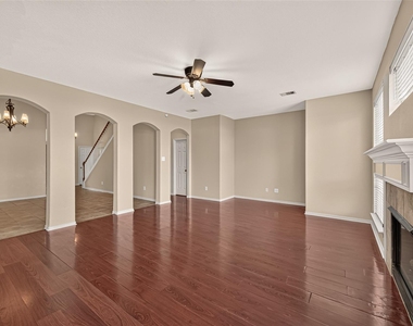 2914 Aspen Park Lane - Photo Thumbnail 8