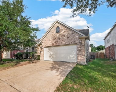 2914 Aspen Park Lane - Photo Thumbnail 1