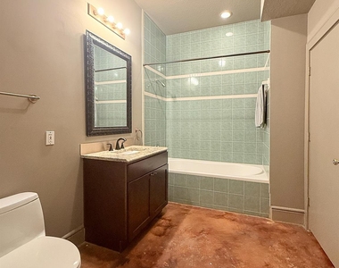 1014 Columbus Street - Photo Thumbnail 13