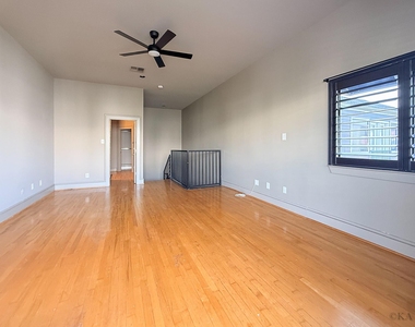 1014 Columbus Street - Photo Thumbnail 18