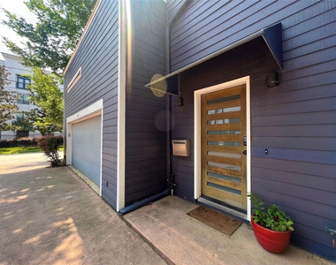 1014 Columbus Street - Photo Thumbnail 1