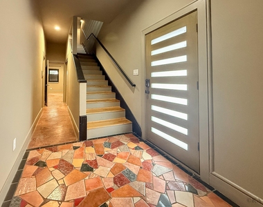 1014 Columbus Street - Photo Thumbnail 2
