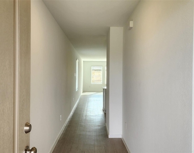 6303 Geyser Starish Drive - Photo Thumbnail 3