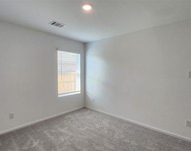 6303 Geyser Starish Drive - Photo Thumbnail 23