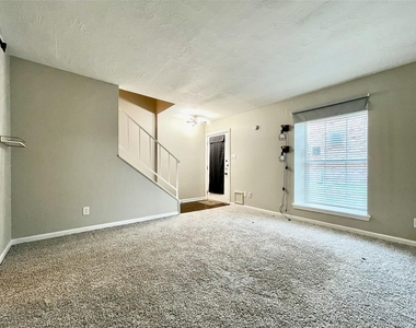 11525 Beechnut Street - Photo Thumbnail 9