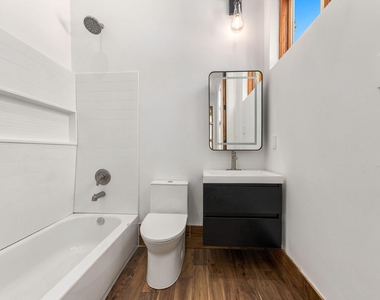 813 E 23rd Street - Photo Thumbnail 11