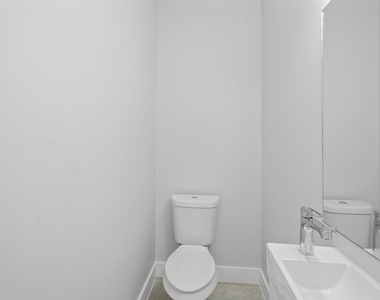 764 Dillard Street - Photo Thumbnail 11