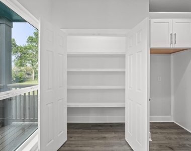 764 Dillard Street - Photo Thumbnail 10
