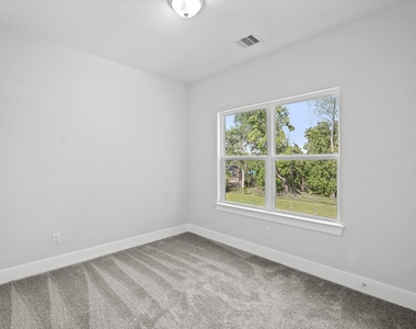 764 Dillard Street - Photo Thumbnail 16