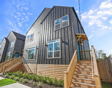 764 Dillard Street - Photo Thumbnail 3