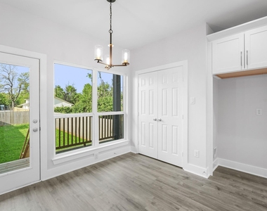 764 Dillard Street - Photo Thumbnail 9
