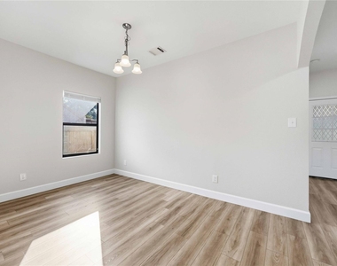 503 4th Street - Photo Thumbnail 7